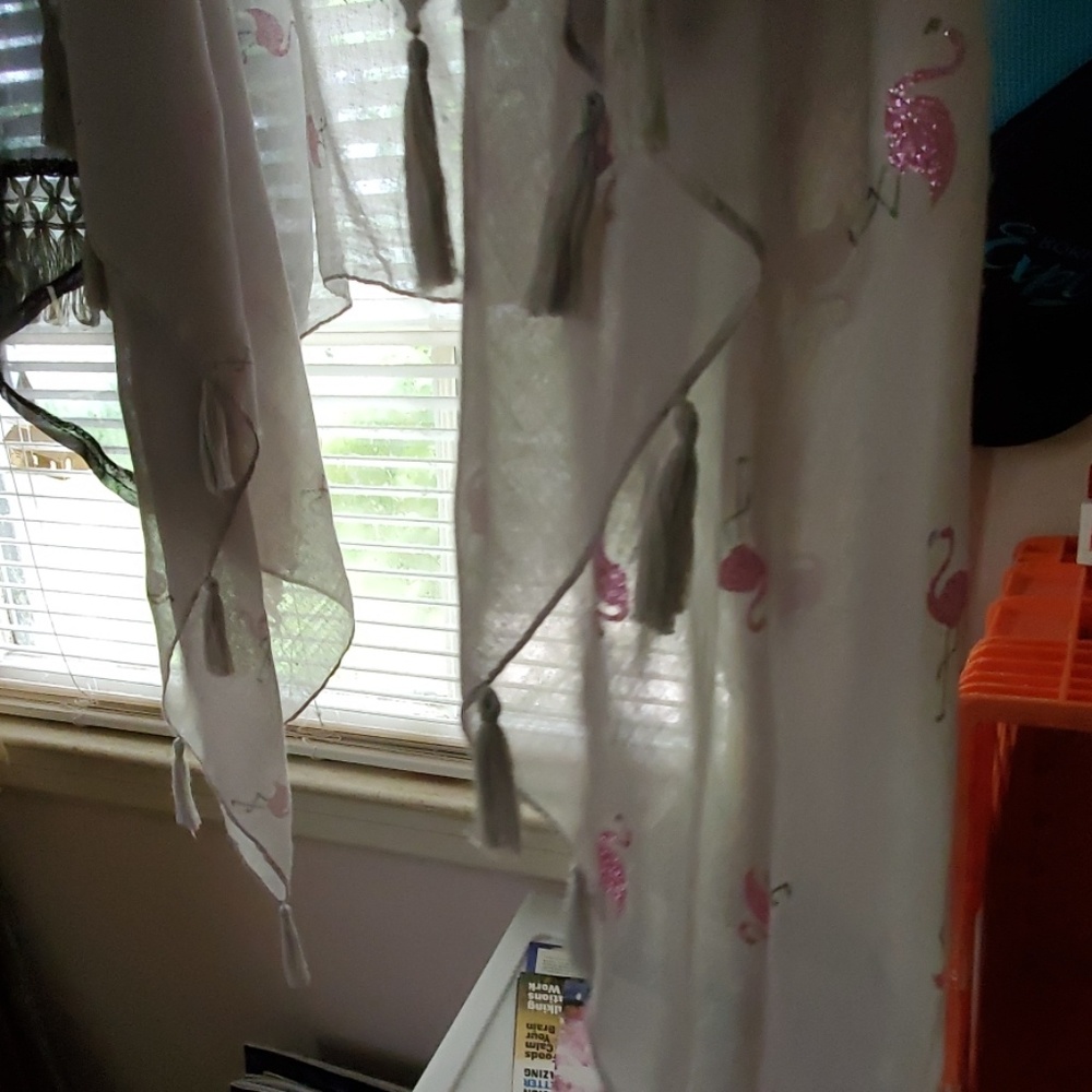 Vests, blouses - Picture 5 of 5